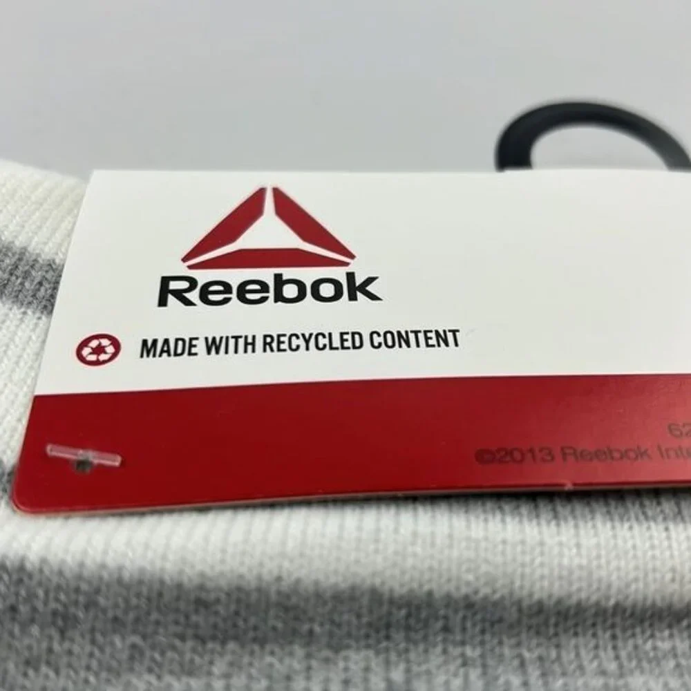 Reebok‎ Light Grey Rally Scarf With Logo fringe Bottom NWT